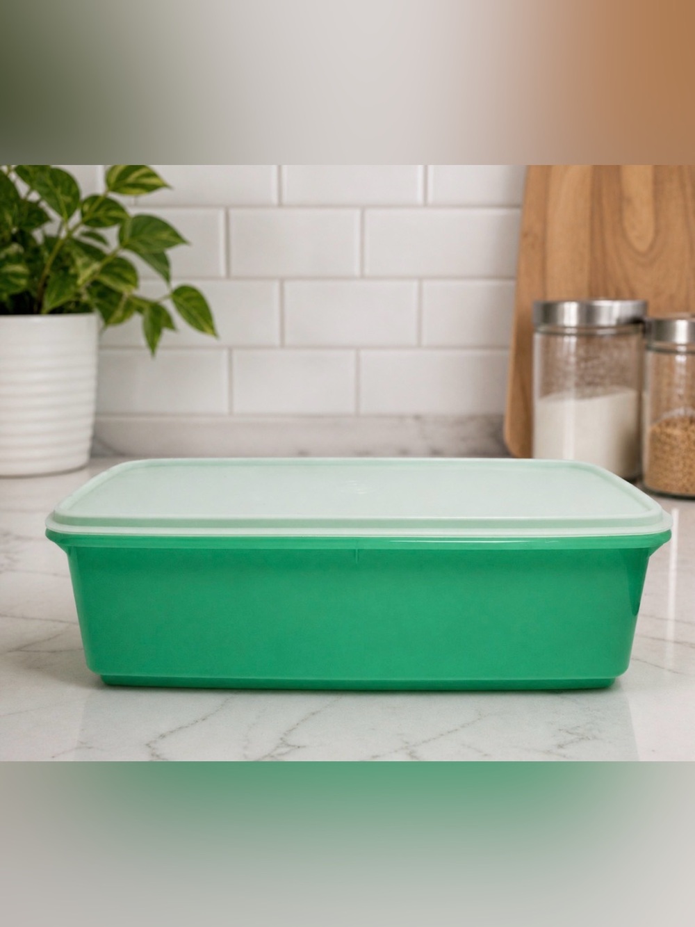 Vintage Tupperware #782-8 Jadeite Green Celery Bread Keeper Box with Lid